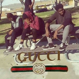 Meet your Posher, Devonte